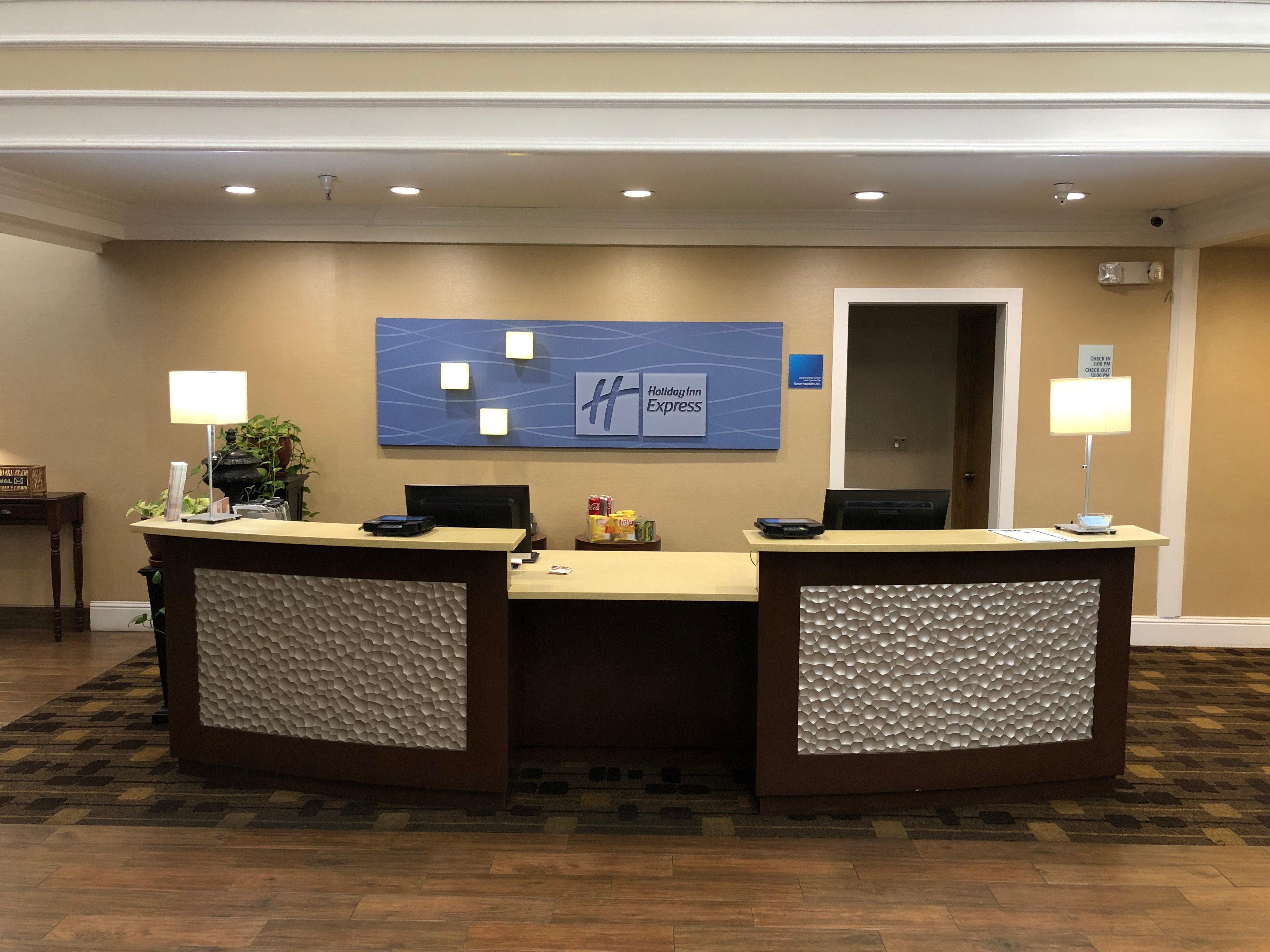 Holiday Inn Express Corning By Ihg Ngoại thất bức ảnh