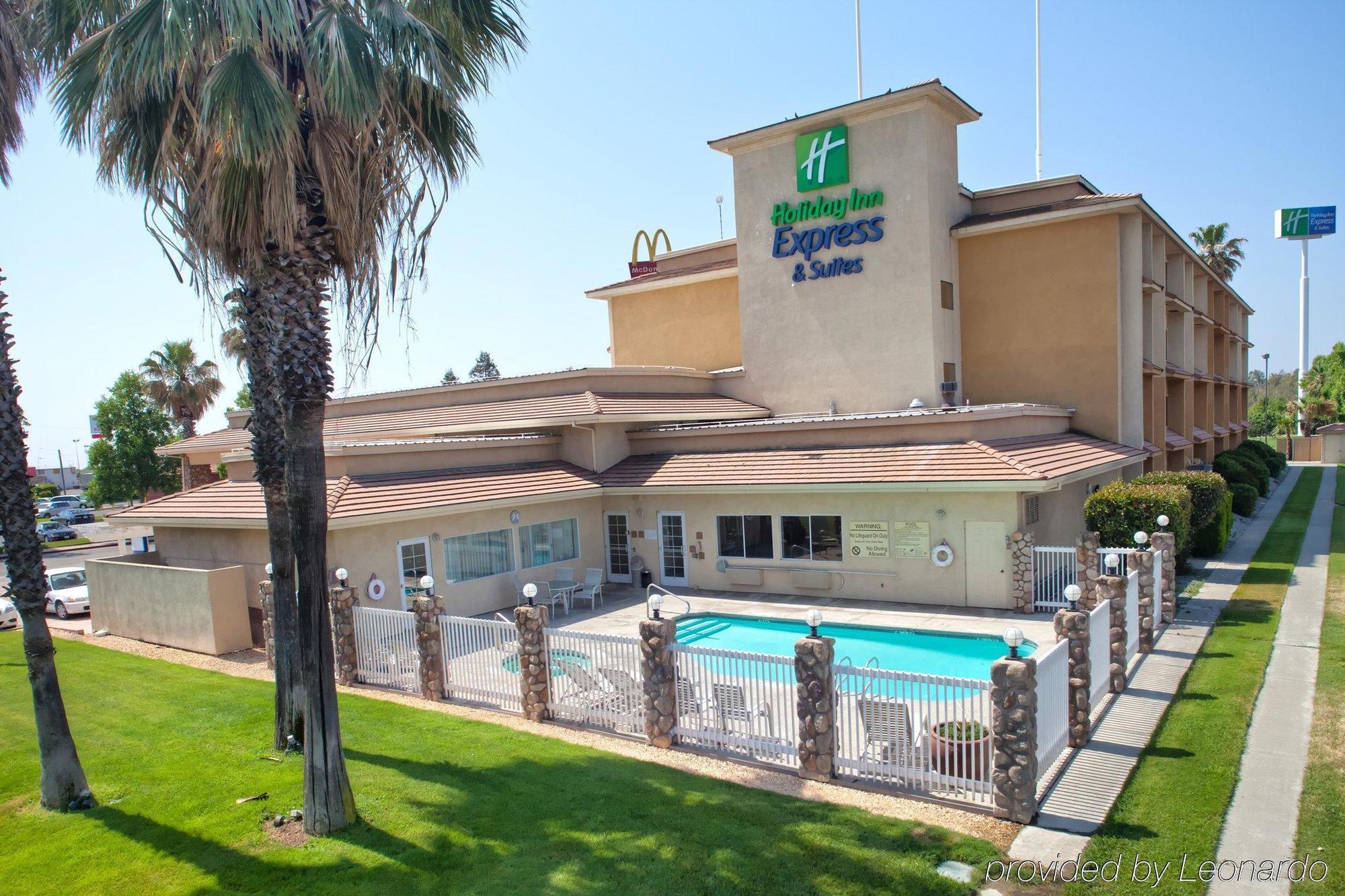 Holiday Inn Express Corning By Ihg Ngoại thất bức ảnh