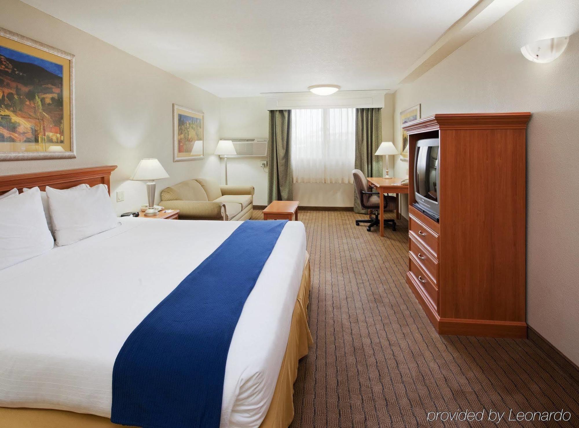 Holiday Inn Express Corning By Ihg Ngoại thất bức ảnh