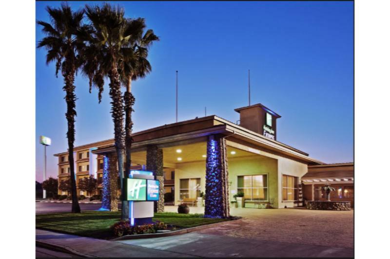 Holiday Inn Express Corning By Ihg Ngoại thất bức ảnh