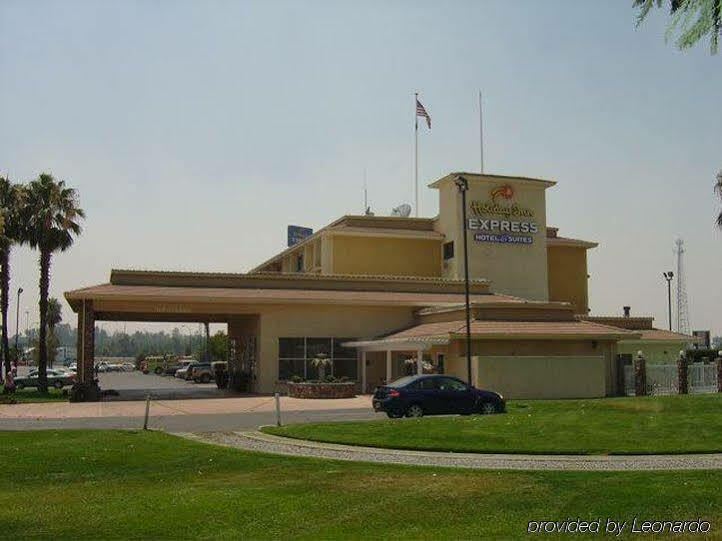 Holiday Inn Express Corning By Ihg Ngoại thất bức ảnh